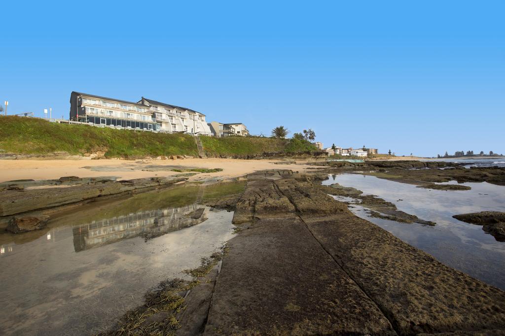 Ocean Front Motel Entrance Exterior photo
